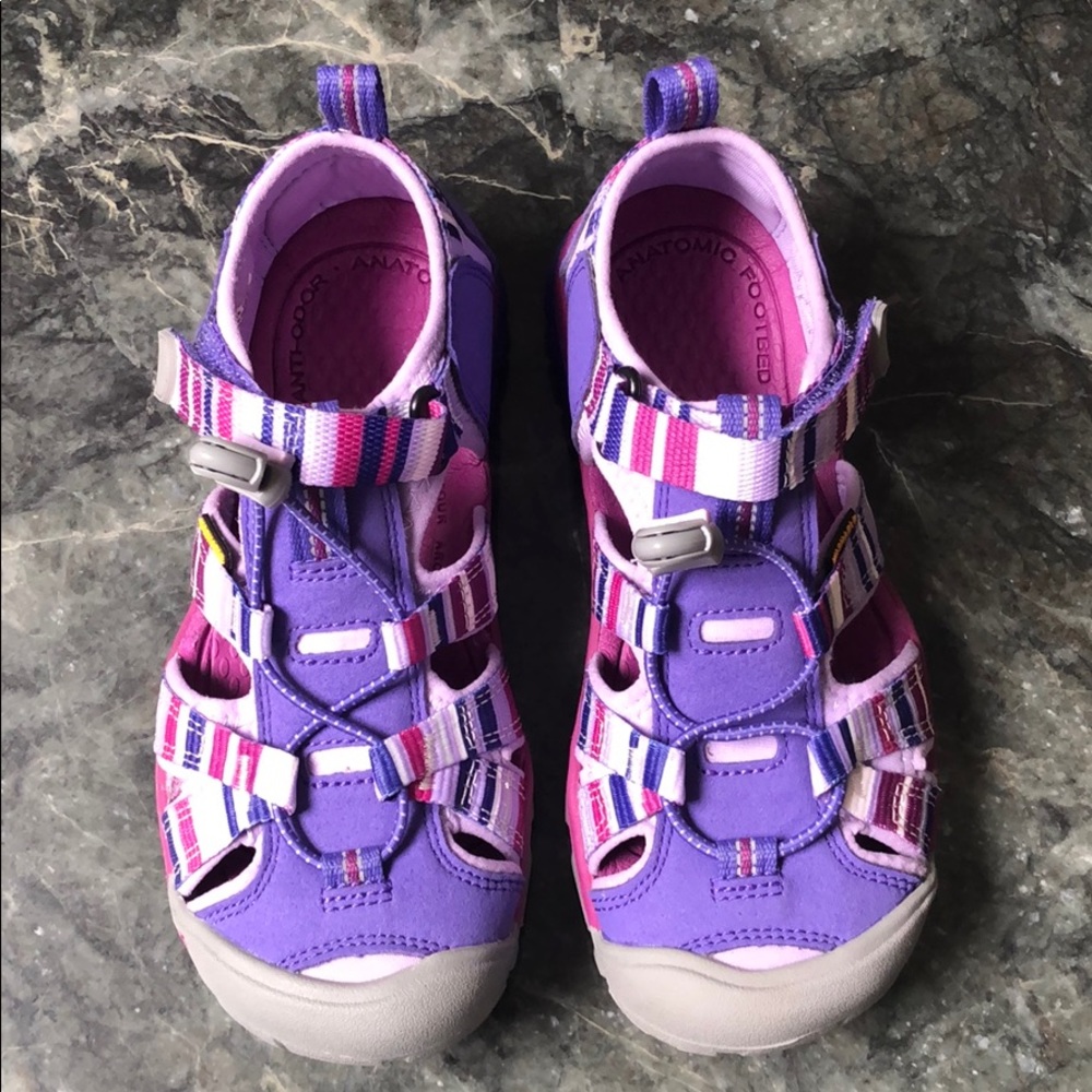 Girls KEEN shoes